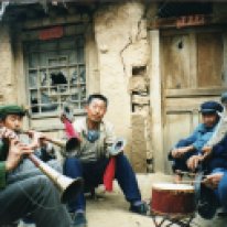 Yangjiagou funeral 1999 https://stephenjones.blog/2017/03/14/walking-shrill-shawm-bands-in-china/